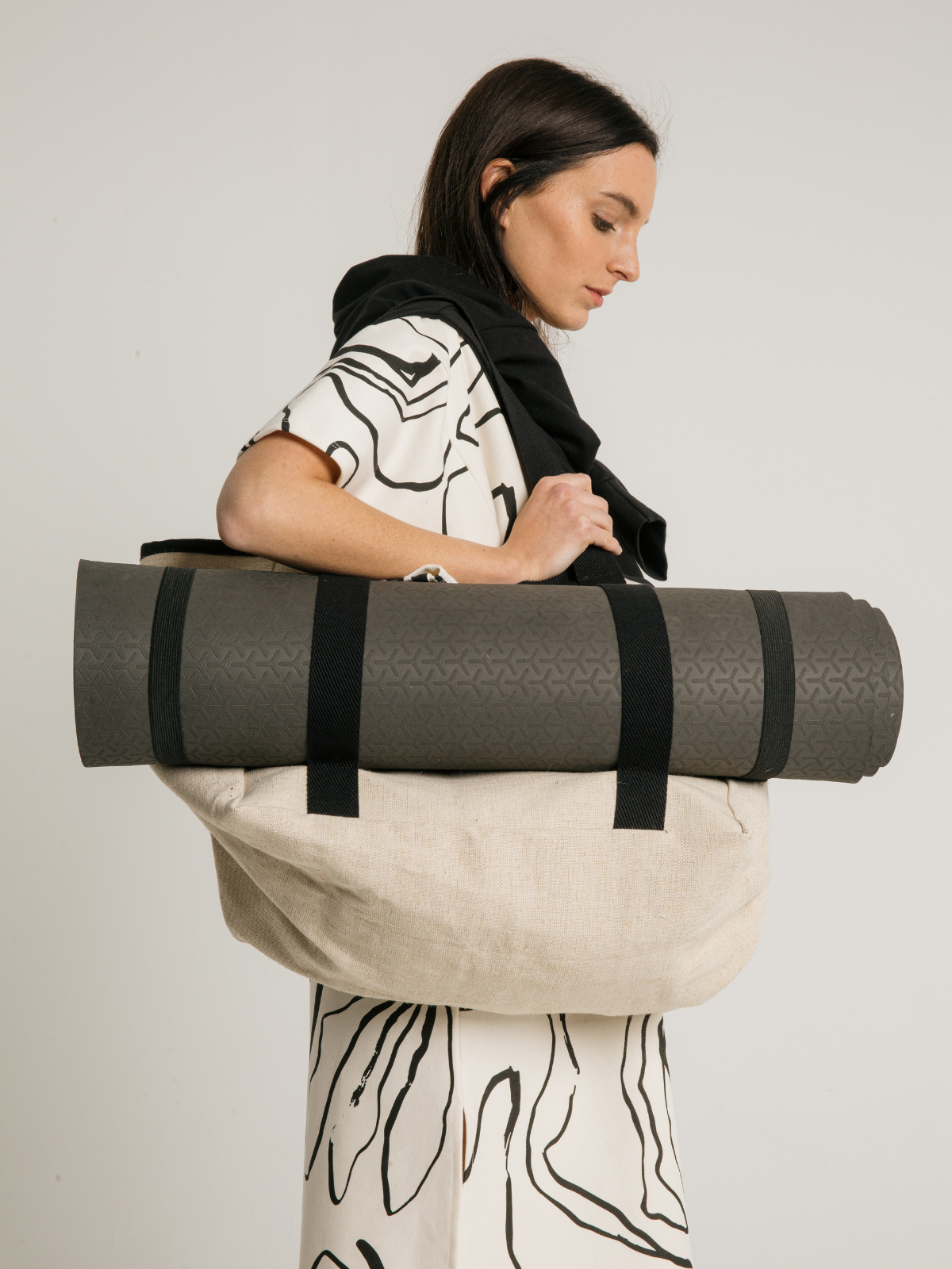 Fekete hevederes juta shopper