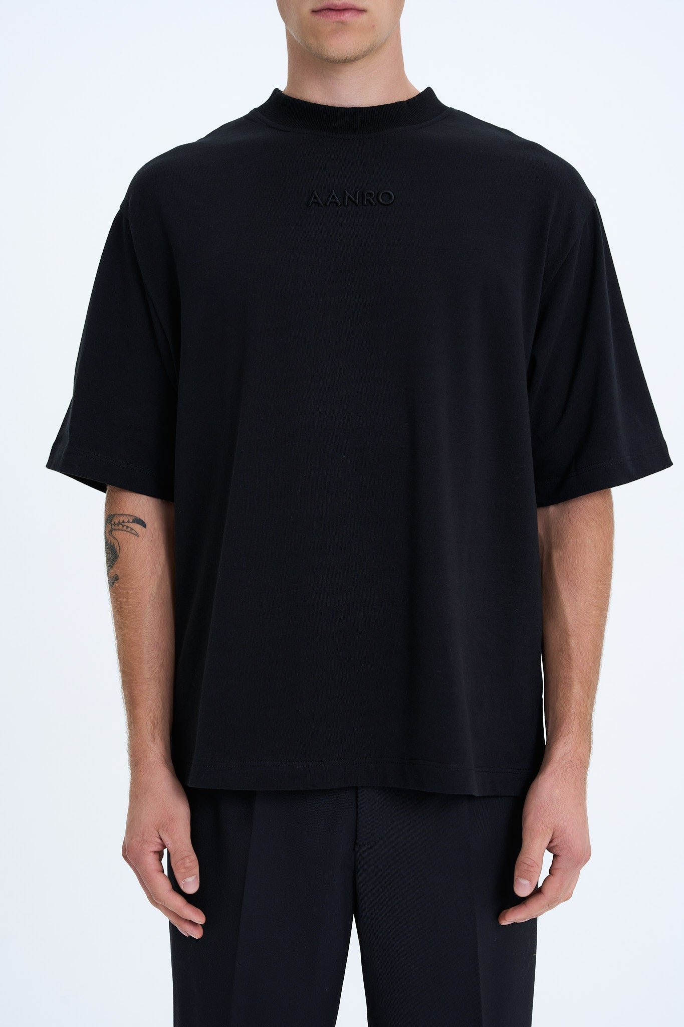 LOGO T-SHIRT