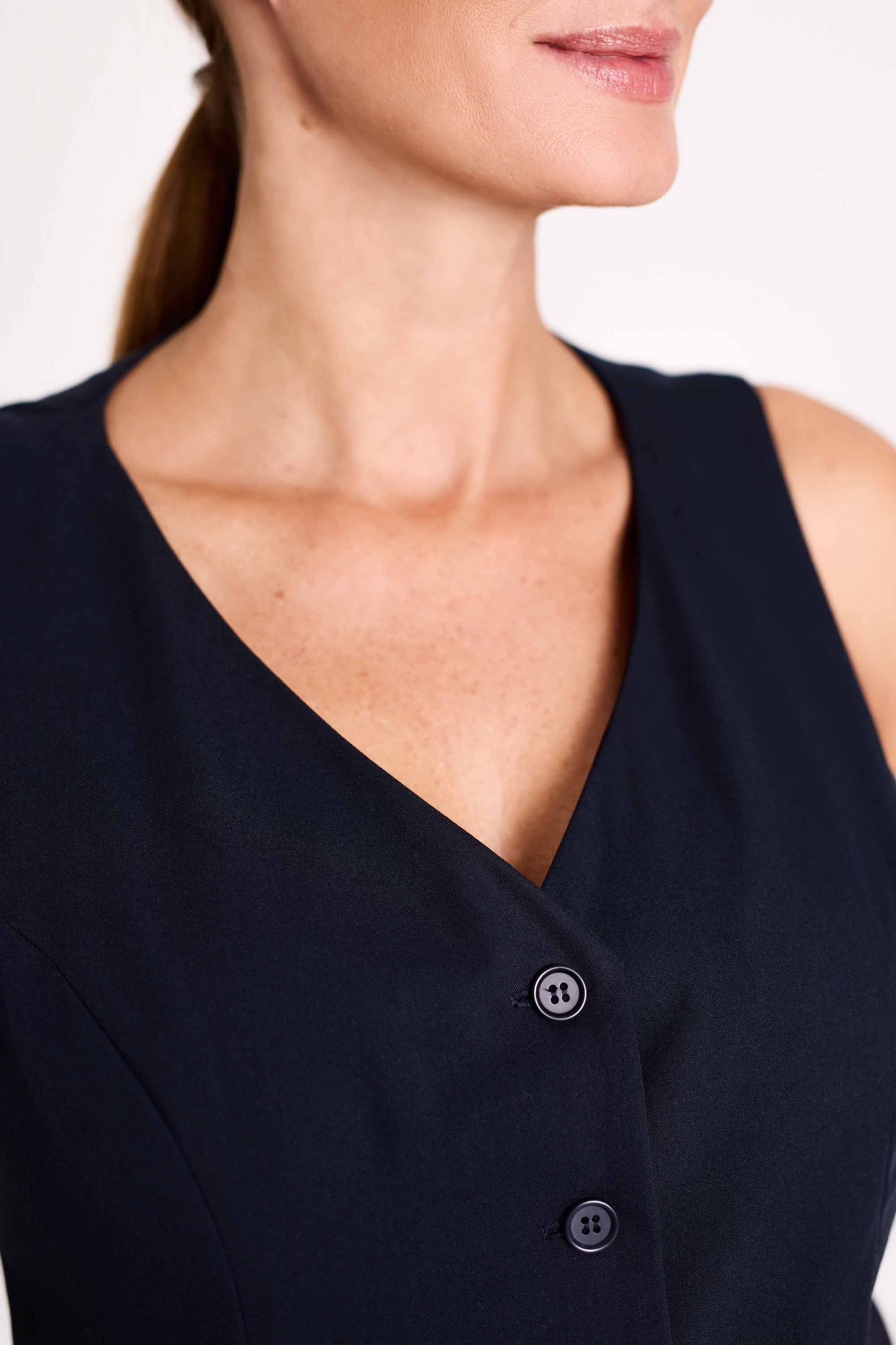 BOND vest